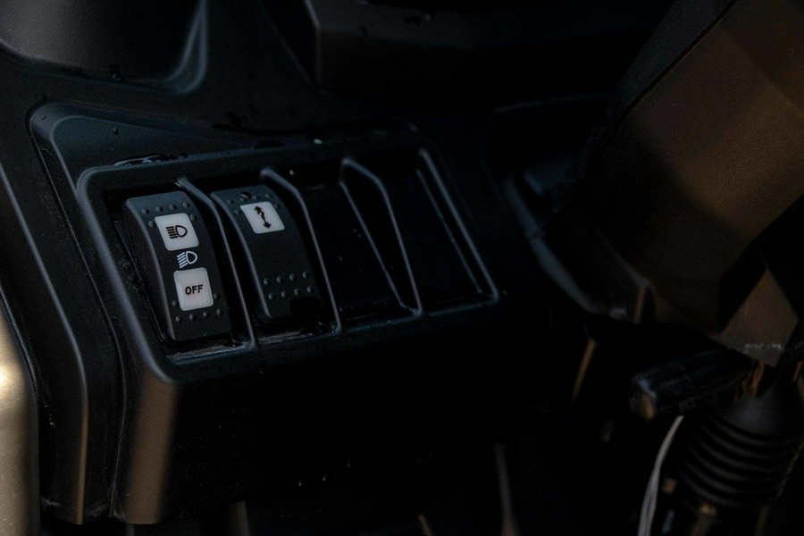 2025 Can-Am Defender MAX XT HD10