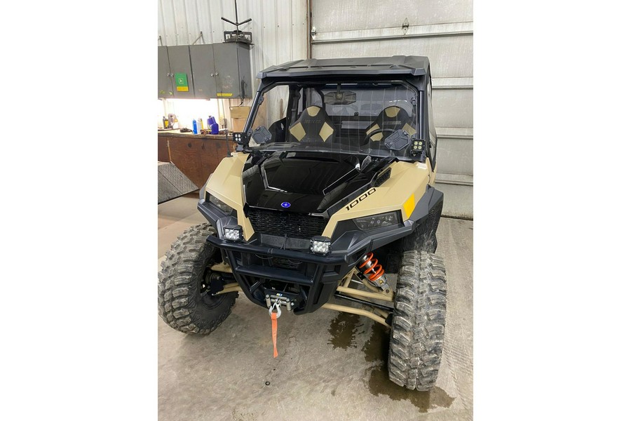 2021 Polaris Industries GENERAL XP 1000 Deluxe Ride Command Matte Military