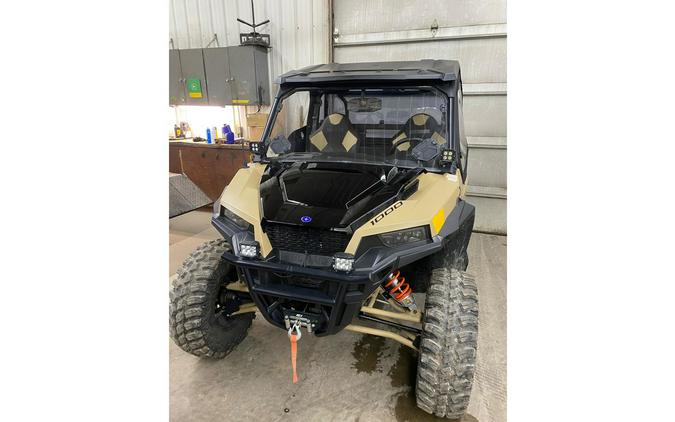 2021 Polaris Industries GENERAL XP 1000 Deluxe Ride Command Matte Military