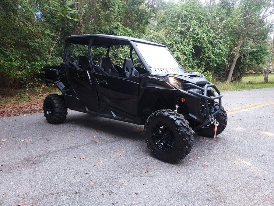 2025 Can-Am® Commander MAX XT 700