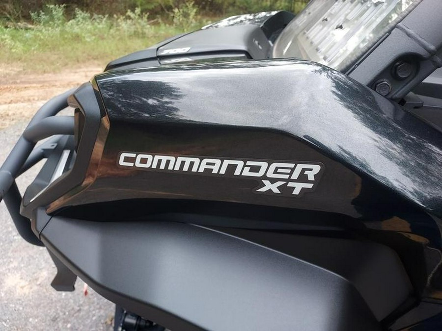 2025 Can-Am® Commander MAX XT 700