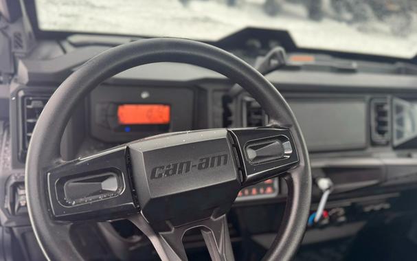 2026 Can-Am Defender XT CAB HD11