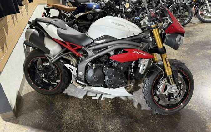 2017 Triumph Speed Triple R ABS Crystal White
