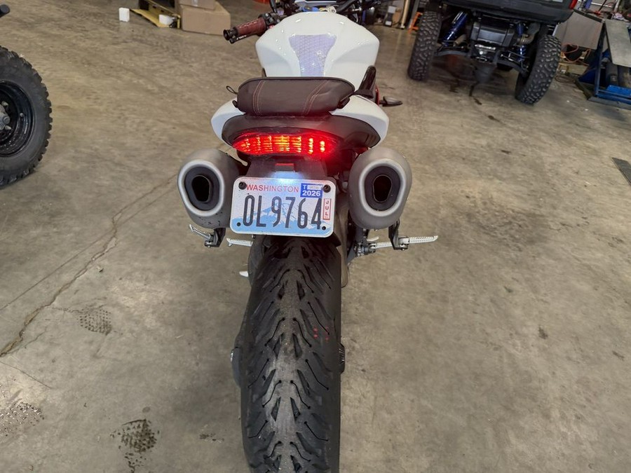 2017 Triumph Speed Triple R ABS Crystal White