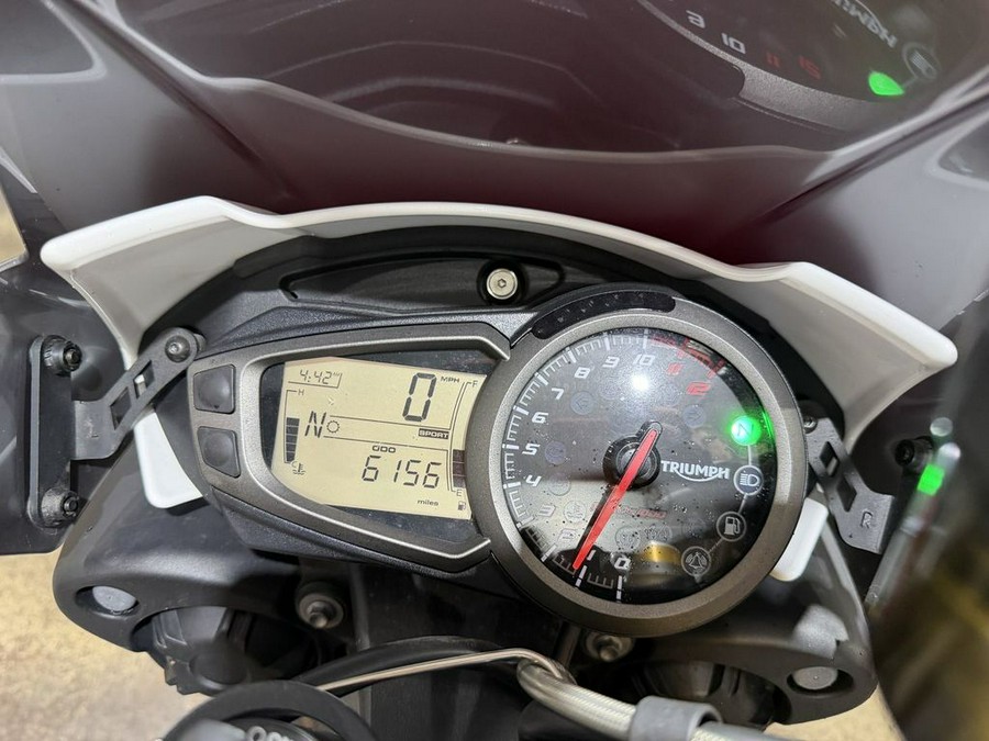 2017 Triumph Speed Triple R ABS Crystal White