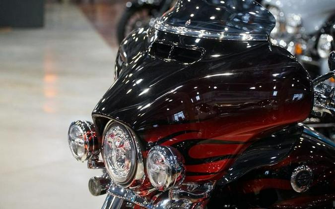 2022 Harley-Davidson® FLHTCUTGSE - CVO™ Tri Glide®