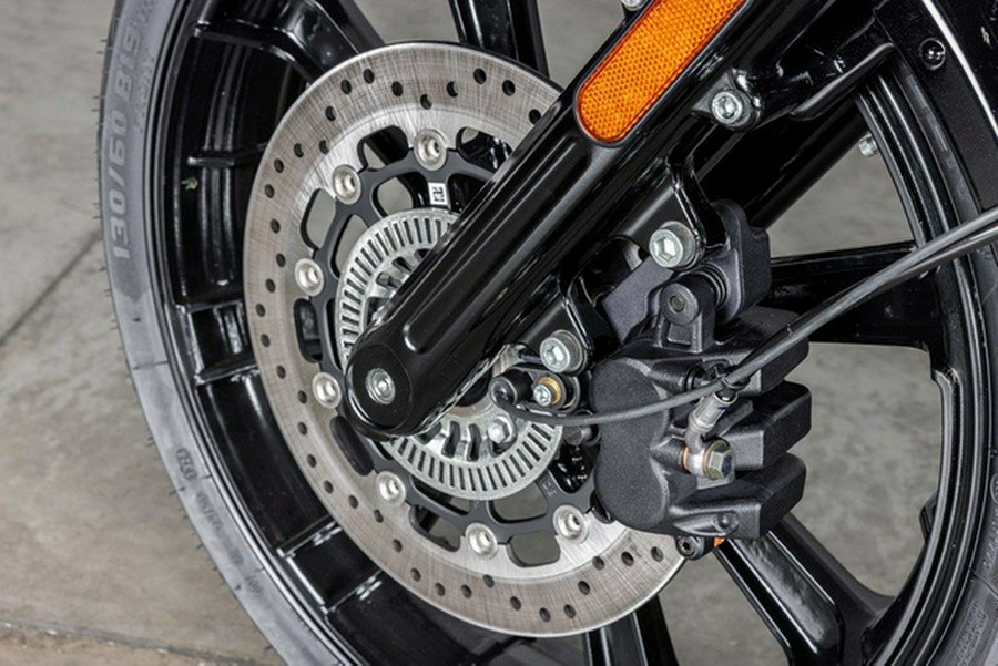 2025 Indian Sport Scout Limited +Tech Black Metallic