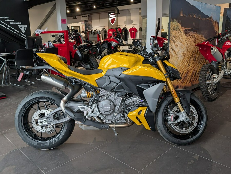 2026 Ducati Streetfighter V2S