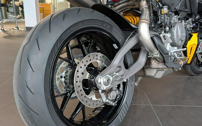2026 Ducati Streetfighter V2 YELLOW
