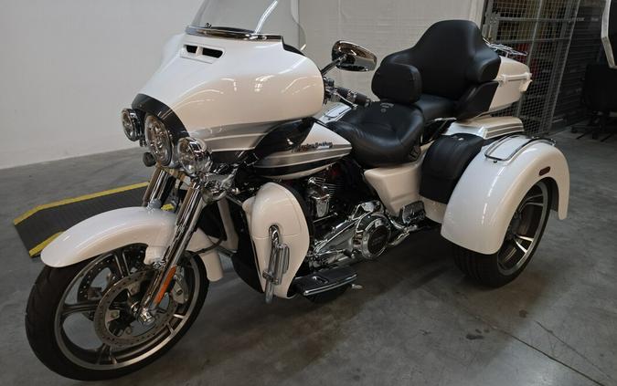 FLHTCUTGSE 2020 CVO Tri Glide