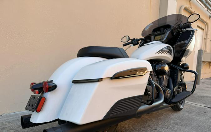 2020 Indian Motorcycle CHALLENGER DARK HORSE