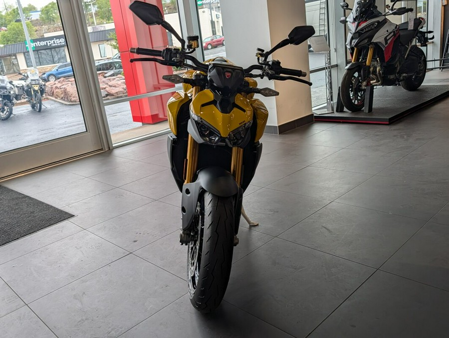 2026 Ducati Streetfighter V2S