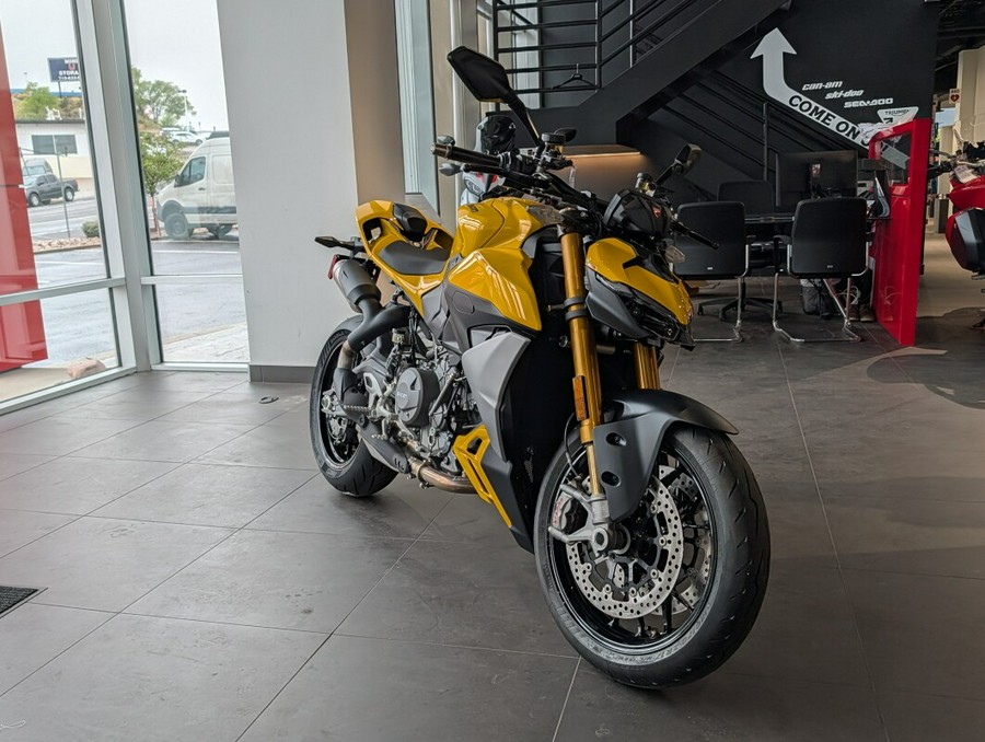2026 Ducati Streetfighter V2S