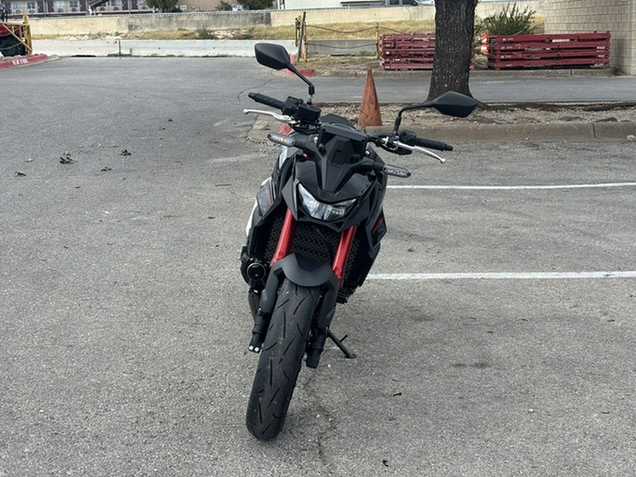 2026 Honda CB750 Hornet E-Clutch