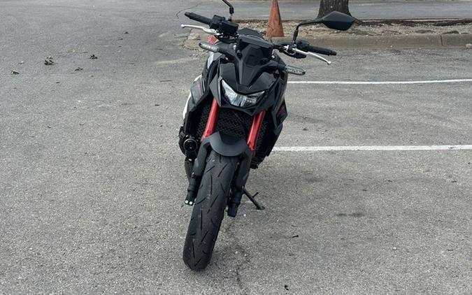 2026 Honda CB750 Hornet E-Clutch