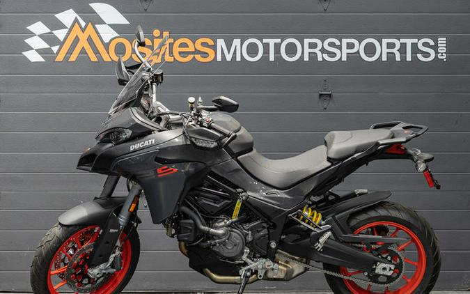 2023 Ducati Multistrada V2 S Street Grey