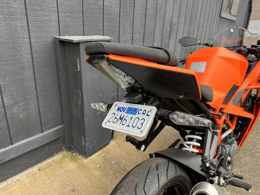 2023 KTM RC 390