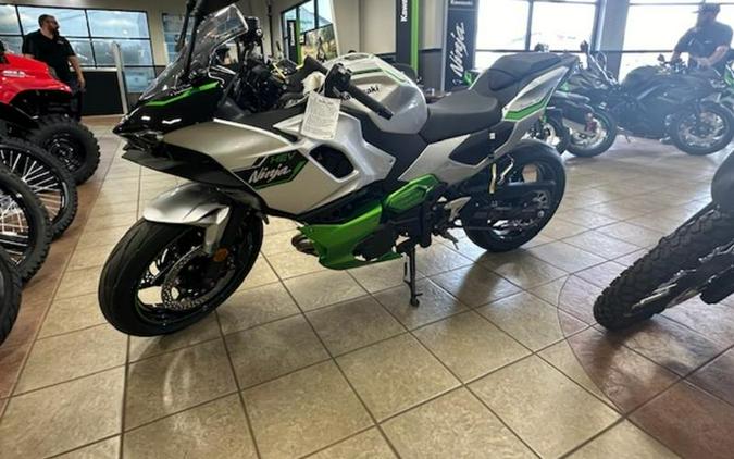 2024 Kawasaki Ninja® 7 Hybrid ABS