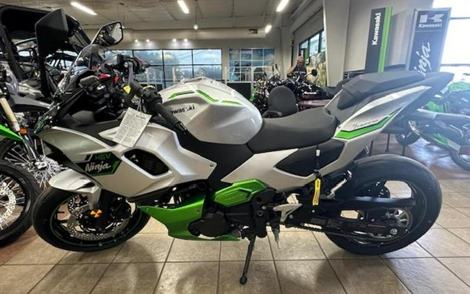 2024 Kawasaki Ninja® 7 Hybrid ABS