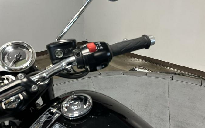 2017 Triumph Bonneville T100 Black