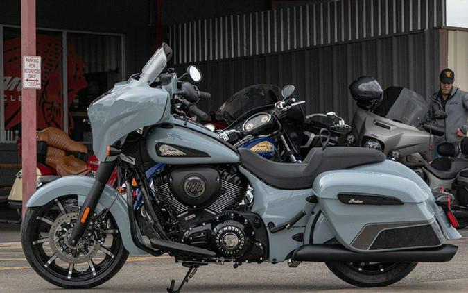 2025 Indian Chieftain Dark Horse Storm Gray/Graphics