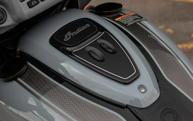 2025 Indian Chieftain Dark Horse Storm Gray/Graphics
