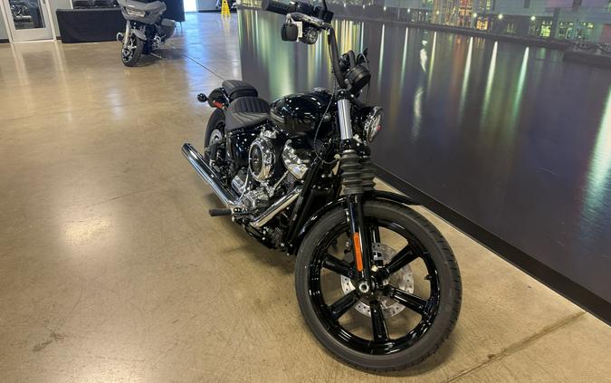 FXBB 2026 Street Bob