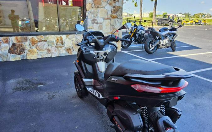 2024 Piaggio MP3 530 Exclusive