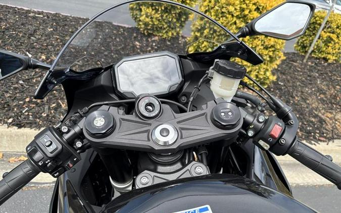 2027 Kawasaki Ninja® ZX™-6R ABS