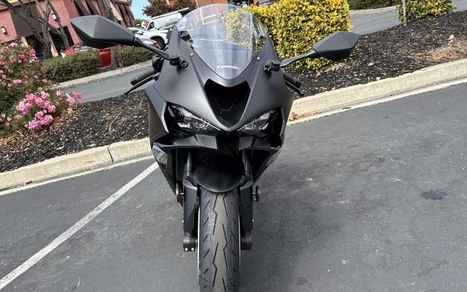 2027 Kawasaki Ninja® ZX™-6R ABS
