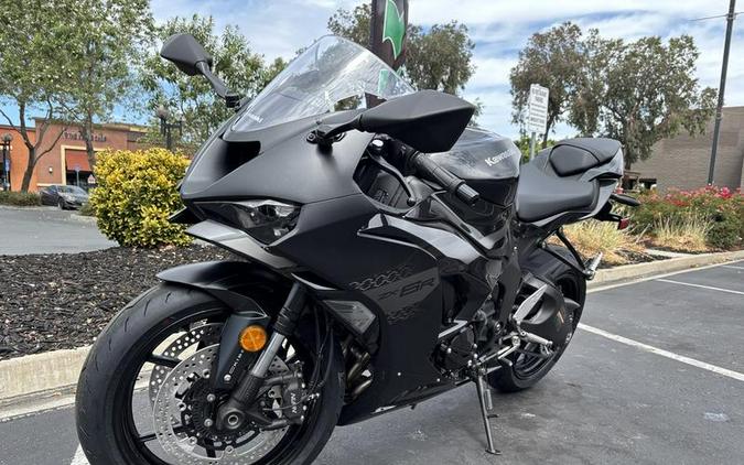 2027 Kawasaki Ninja® ZX™-6R ABS