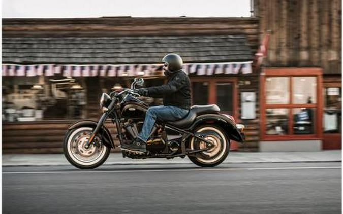 2023 Kawasaki Vulcan® 900 Classic