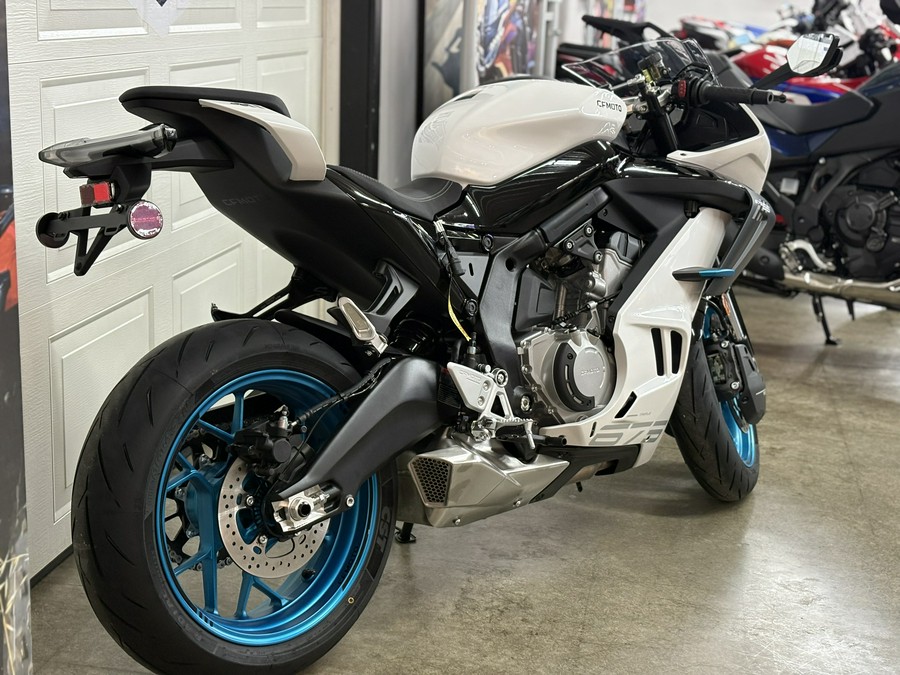 2026 CFMOTO 675SS