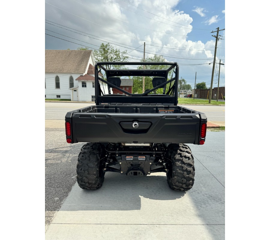 2026 Can-Am Defender DPS HD9