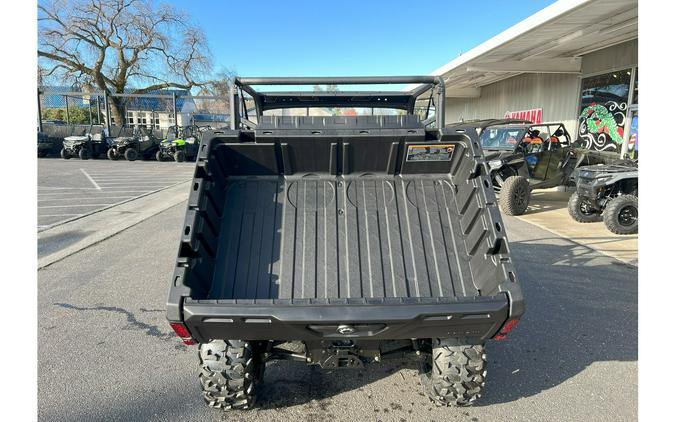 2024 Can-Am Defender DPS HD7