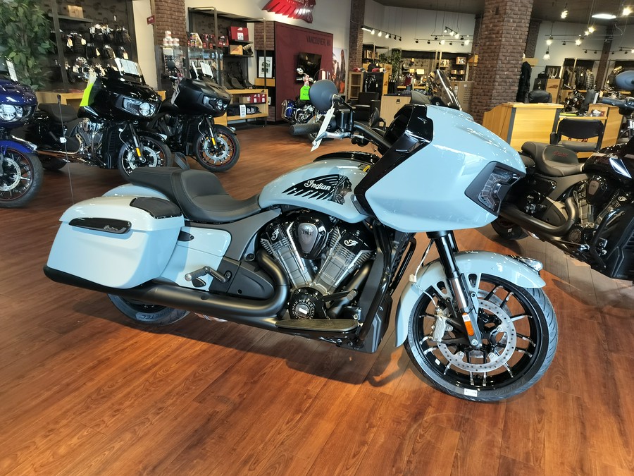 2024 Indian Motorcycle CHALLENGER DARKHORSE ICON W/ POWERBAND AUDIO