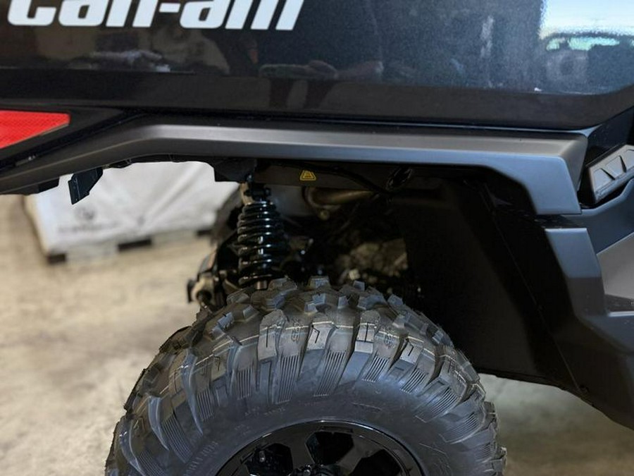 2026 Can-Am® Defender MAX XT CAB HD11 With 10.25 in.display