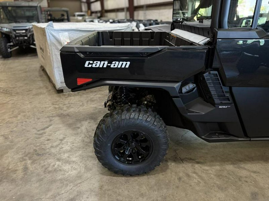 2026 Can-Am® Defender MAX XT CAB HD11 With 10.25 in.display