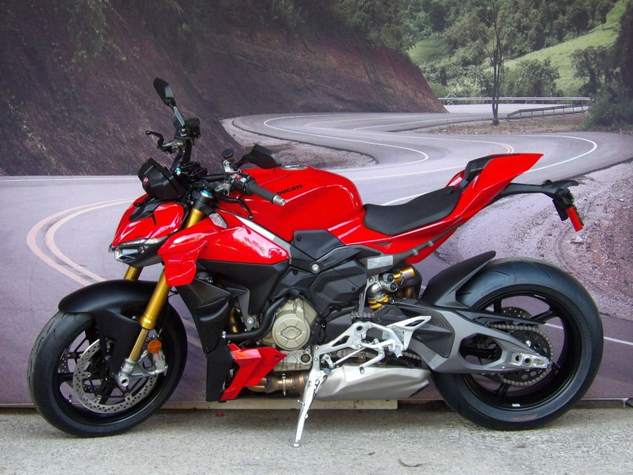 2026 Ducati Streetfighter V4 S