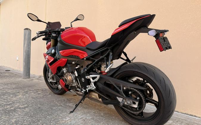 2022 BMW S 1000 R