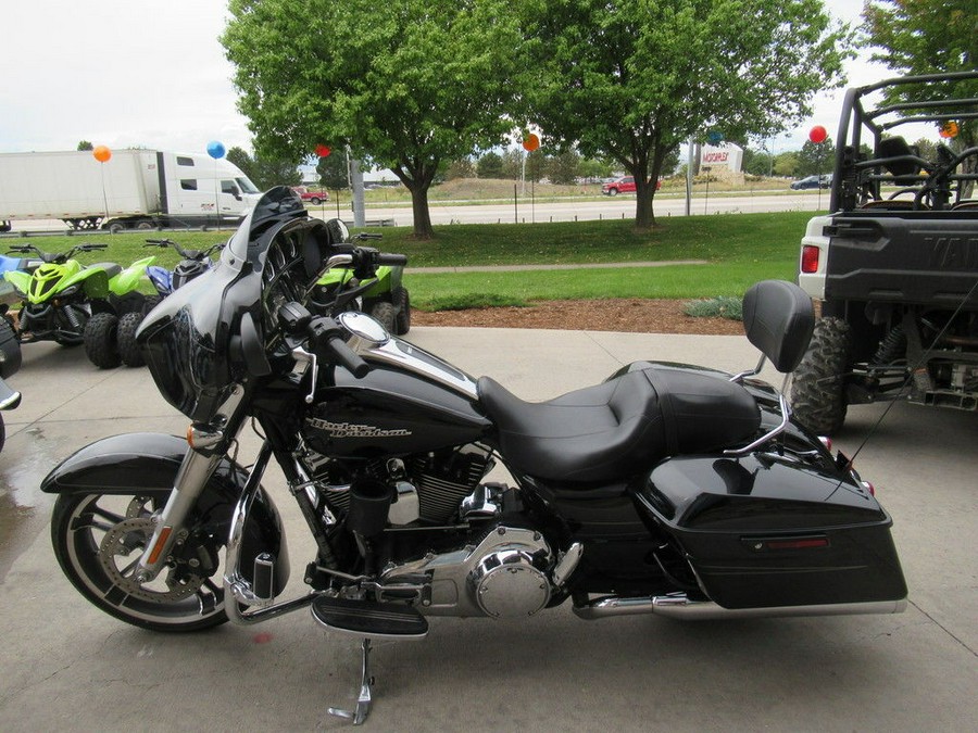 2015 Harley-Davidson® FLHXS - Street Glide® Special
