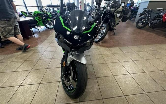 2024 Kawasaki Z7 Hybrid ABS