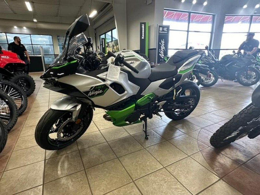 2024 Kawasaki Z7 Hybrid ABS