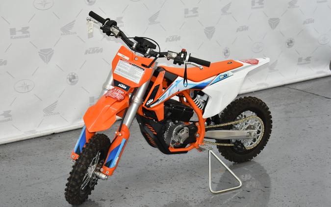 2024 KTM SX E 3