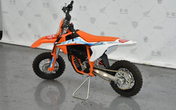 2024 KTM SX E 3