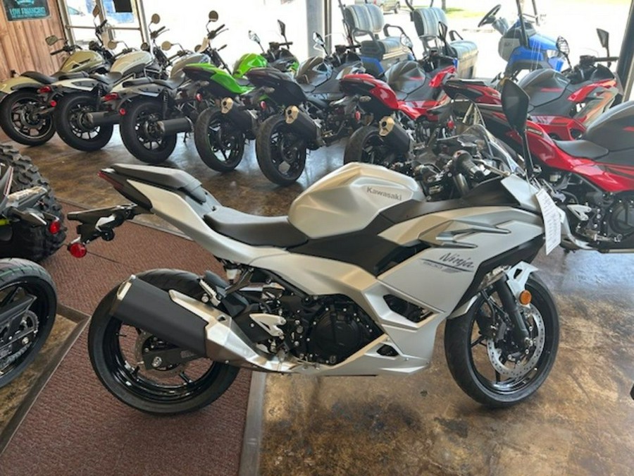 2025 Kawasaki Ninja® 500 ABS