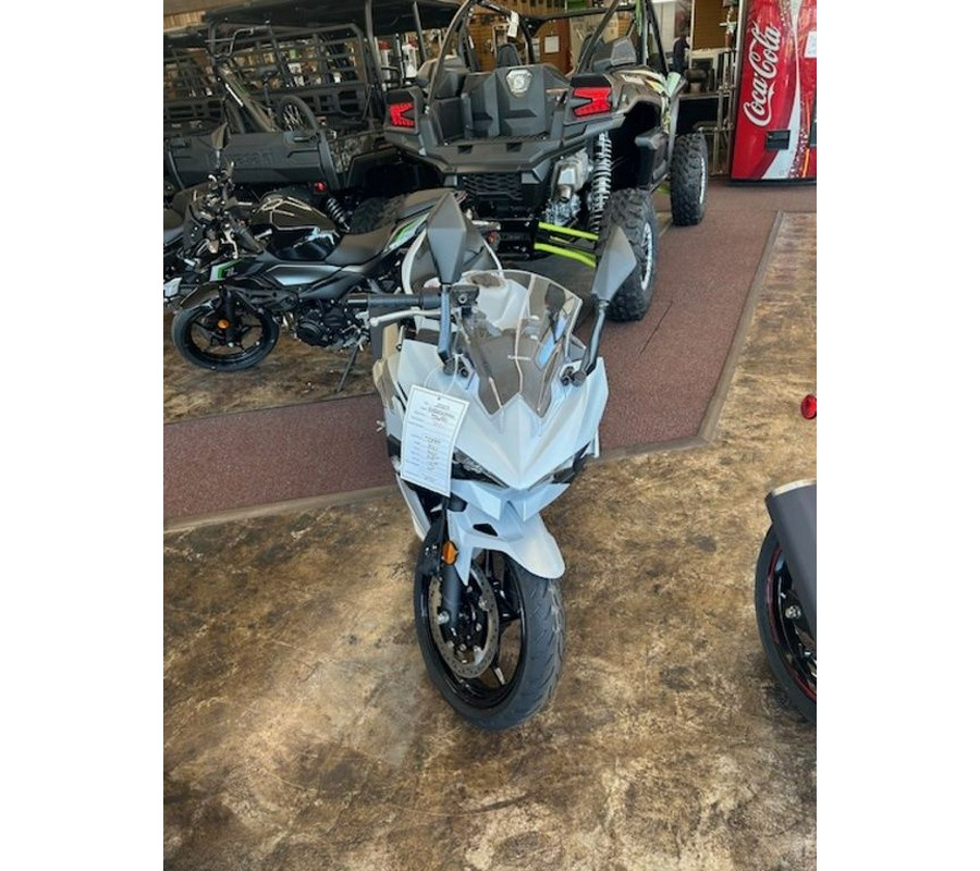 2025 Kawasaki Ninja® 500 ABS