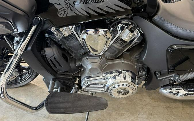 2023 Indian Motorcycle® Challenger® Titanium Smoke