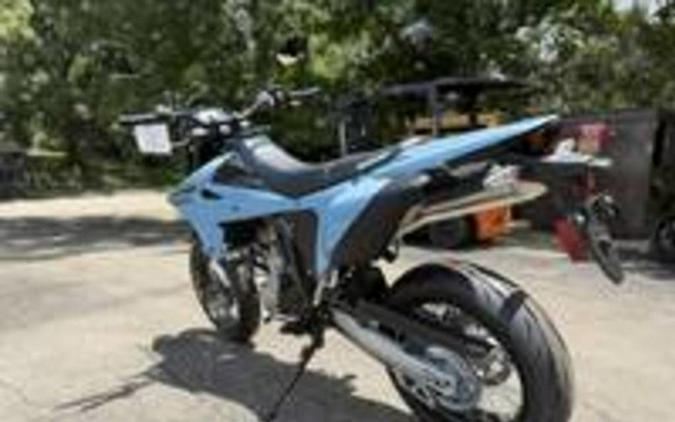 2025 Suzuki DR-Z 4SM