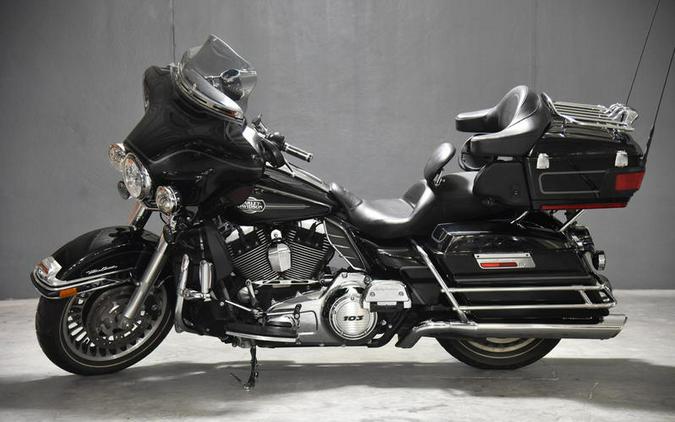 2012 Harley-Davidson® FLHTCU - Electra Glide® Ultra Classic